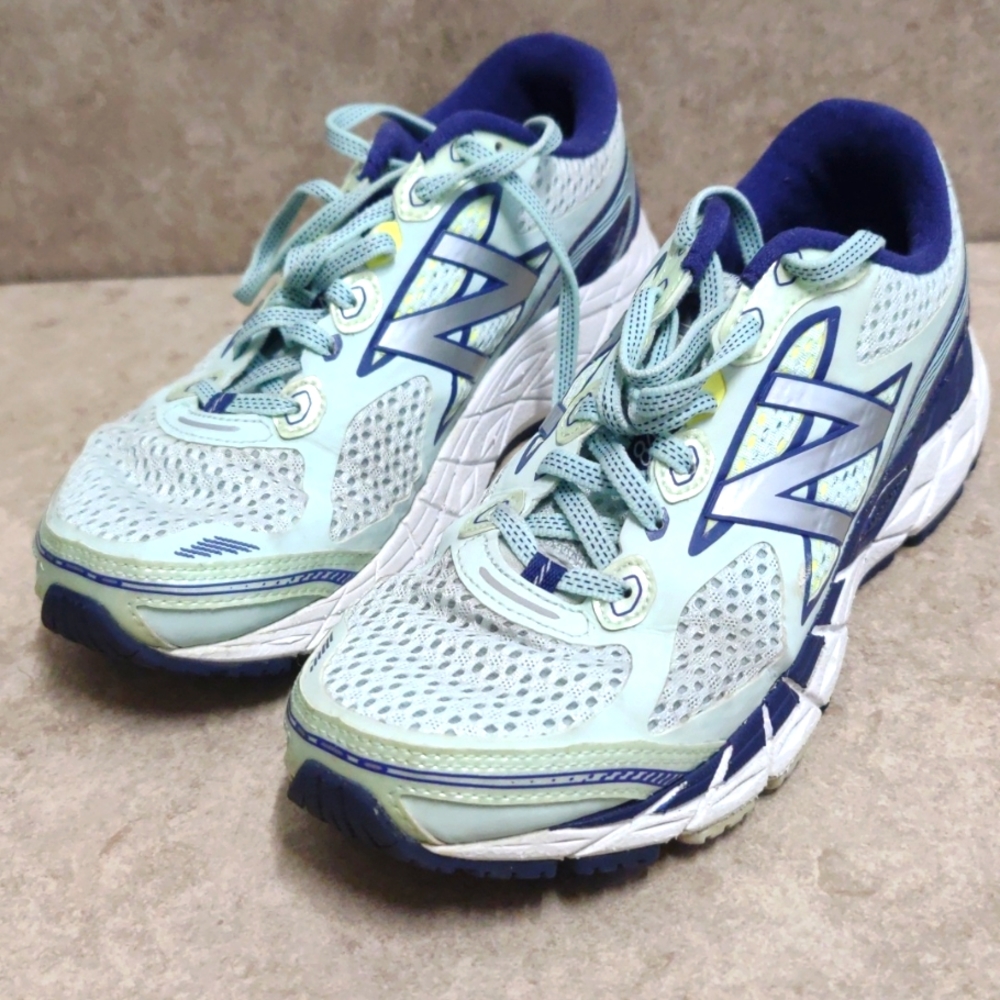 New Balance 840v3 Sneakers, Women's size 8.5